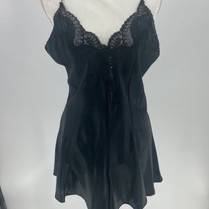 Feather bed intimates black nightie romper with lace size large